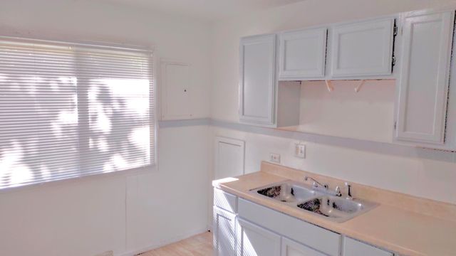 32314 Ogemaw Street, Westland, MI 48186