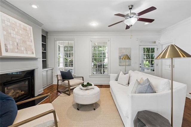 1634 Gilstrap Lane NW, Atlanta, GA 30318