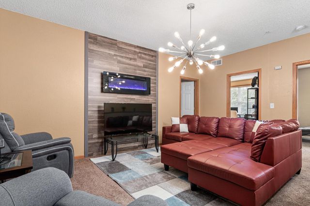 1776 Maryland Avenue E 105, Saint Paul, MN 55106