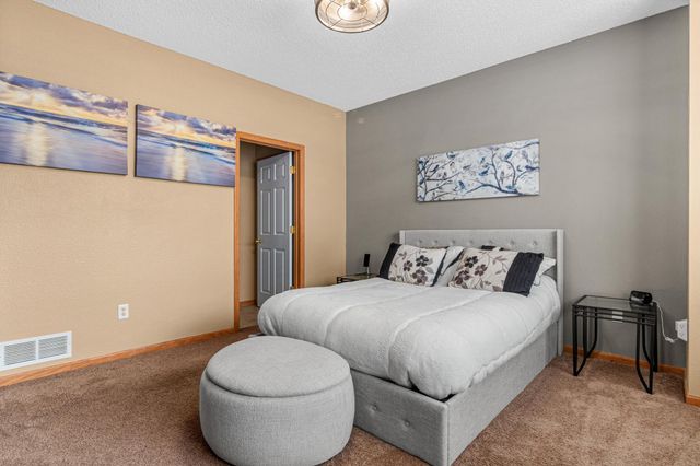 1776 Maryland Avenue E 105, Saint Paul, MN 55106