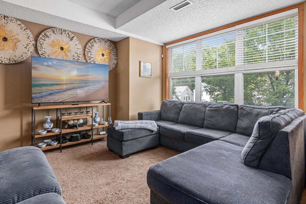 1776 Maryland Avenue E 105, Saint Paul, MN 55106 — photo 5