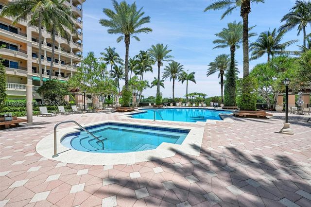 13637 Deering Bay Drive 261, Coral Gables, FL 33158
