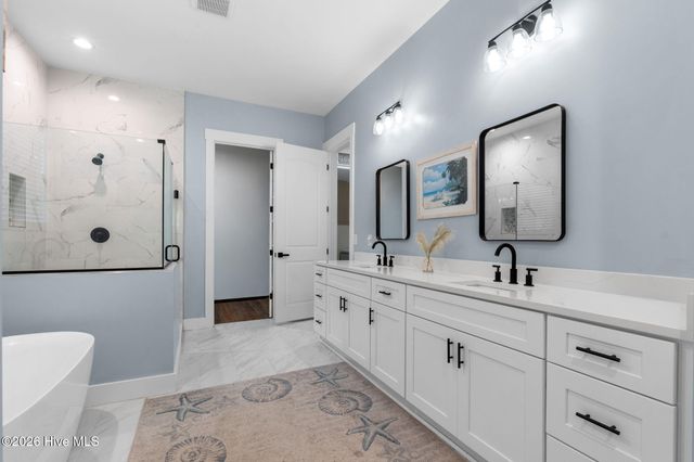 1220 N Middleton Drive NW, Calabash, NC 28467