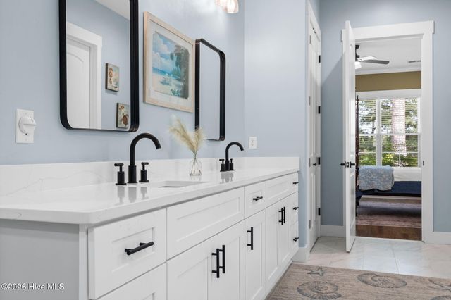 1220 N Middleton Drive NW, Calabash, NC 28467