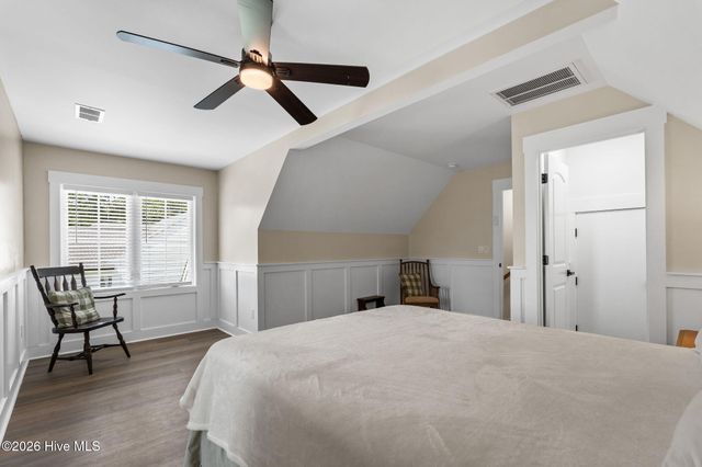 1220 N Middleton Drive NW, Calabash, NC 28467