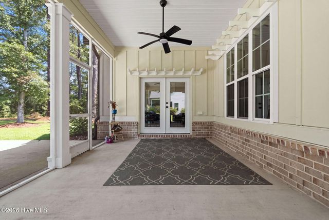 1220 N Middleton Drive NW, Calabash, NC 28467