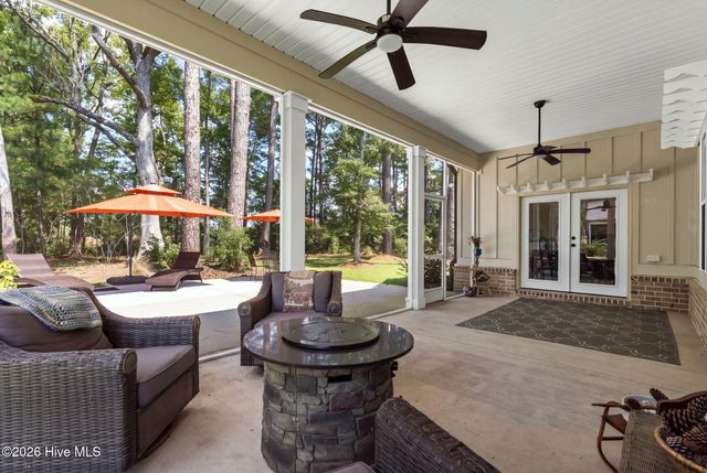1220 N Middleton Drive NW, Calabash, NC 28467