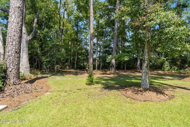 1220 N Middleton Drive NW, Calabash, NC 28467