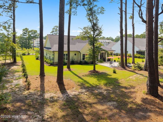 1220 N Middleton Drive NW, Calabash, NC 28467