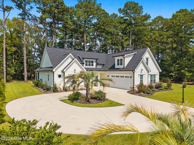 1220 N Middleton Drive NW, Calabash, NC 28467