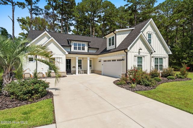 1220 N Middleton Drive NW, Calabash, NC 28467
