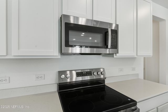 6024 ORACLE Court, Jacksonville, FL 32205