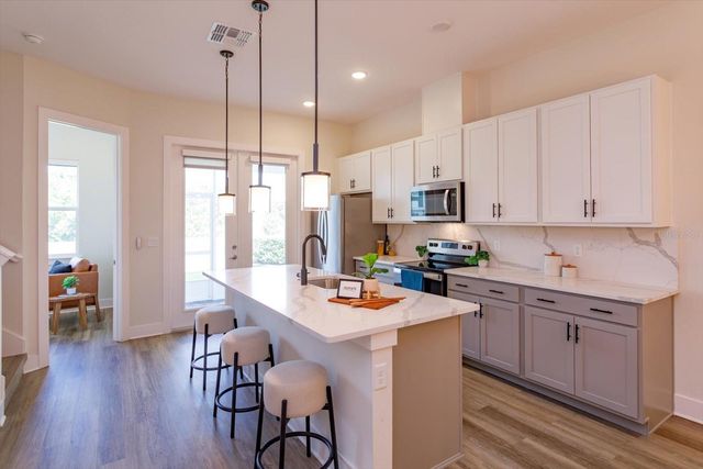 1430 BROOKDALE COURT, Oviedo, FL 32765