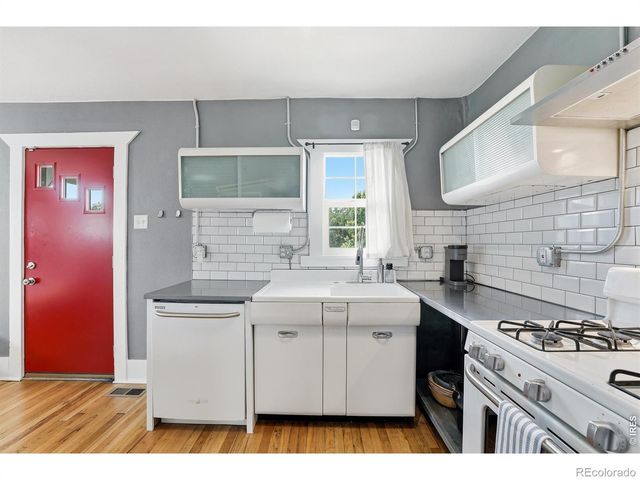 1866 S Lincoln Street, Denver, CO 80210