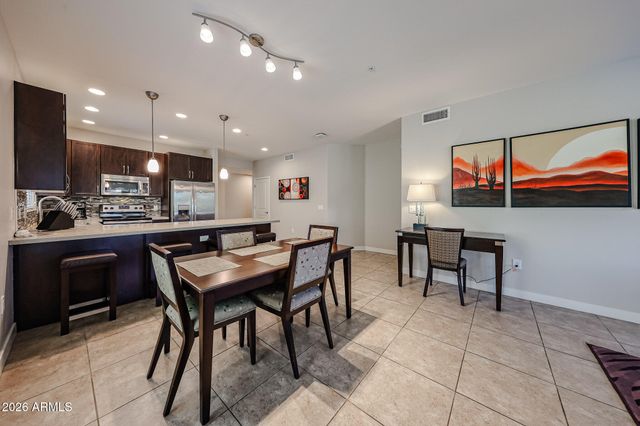 5450 E DEER VALLEY Drive 3172, Phoenix, AZ 85054