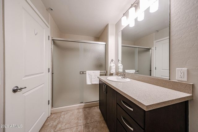 5450 E DEER VALLEY Drive 3172, Phoenix, AZ 85054