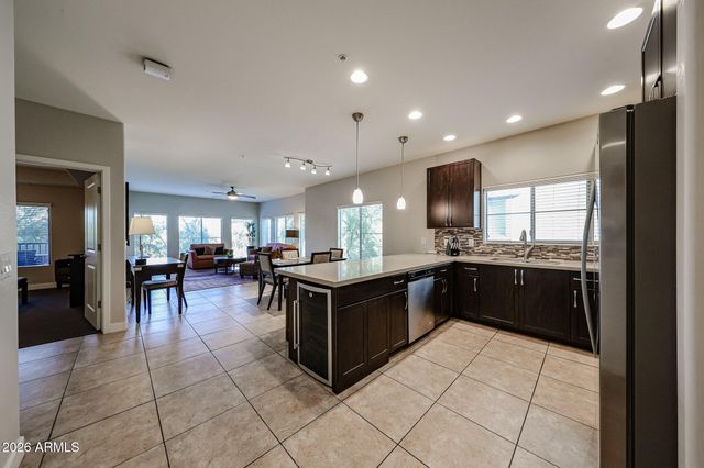 5450 E DEER VALLEY Drive 3172, Phoenix, AZ 85054