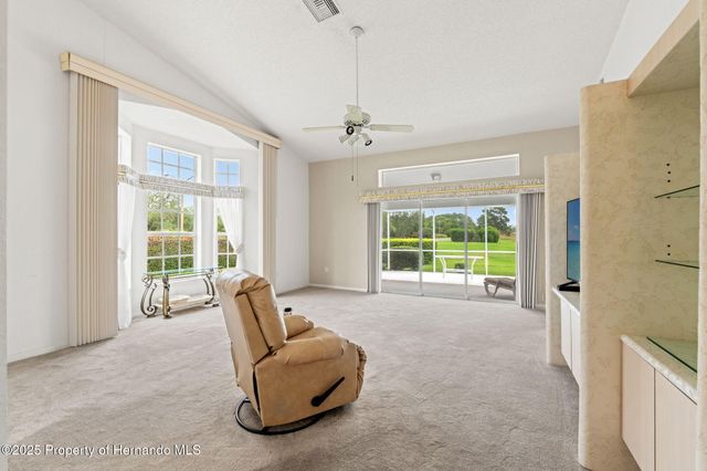 9188 Rhett Lane, Weeki Wachee, FL 34613