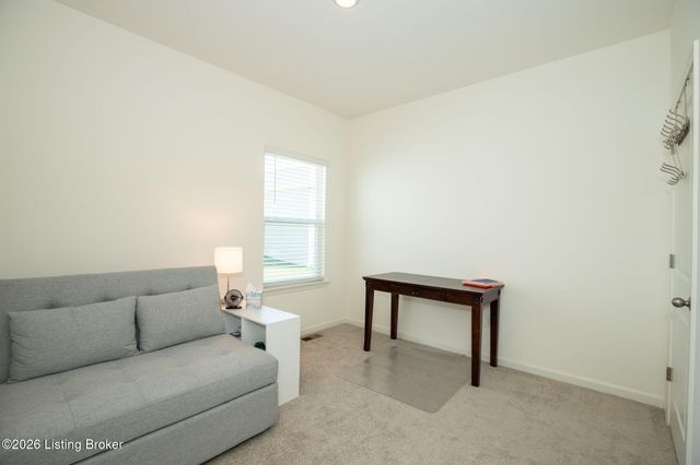 10405 Cedar Mdws Ct, Louisville, KY 40229