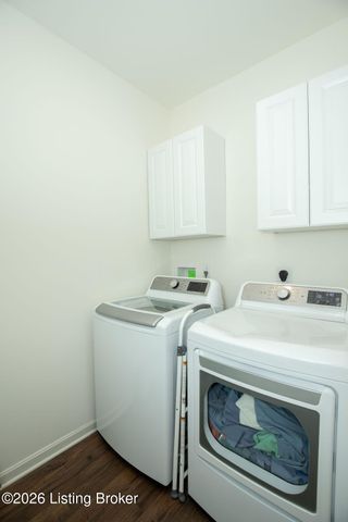 10405 Cedar Mdws Ct, Louisville, KY 40229