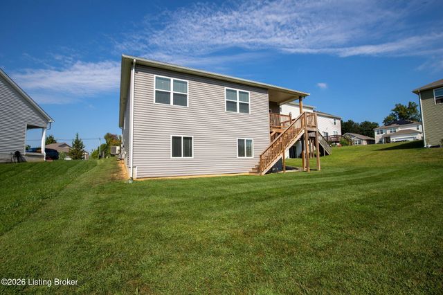 10405 Cedar Mdws Ct, Louisville, KY 40229