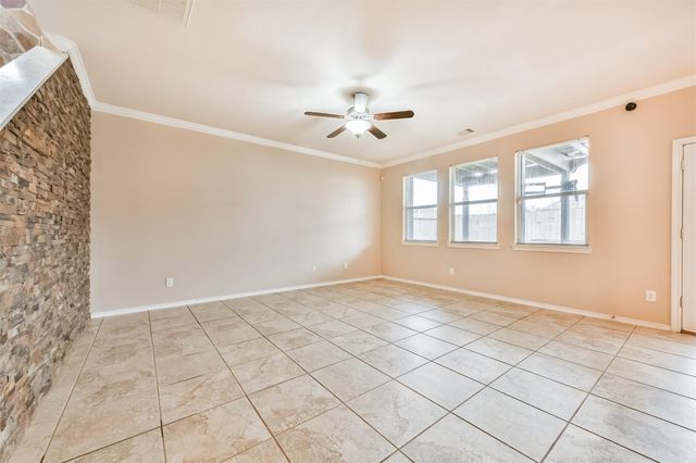 3041 Heather Grove Lane, Dickinson, TX 77539