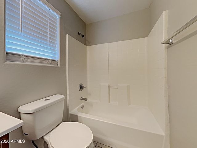 7911 S 48TH Lane, Laveen, AZ 85339