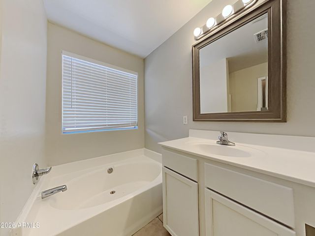 7911 S 48TH Lane, Laveen, AZ 85339