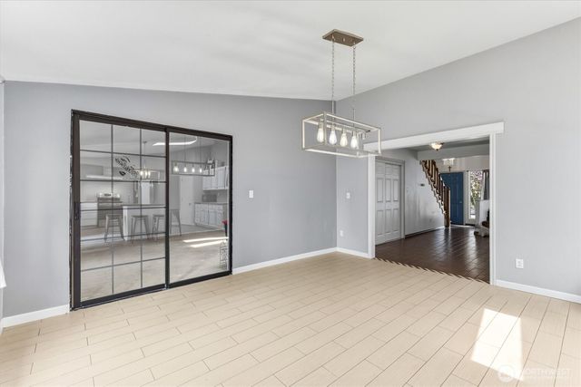 2427 Hickory Avenue, Longview, WA 98632