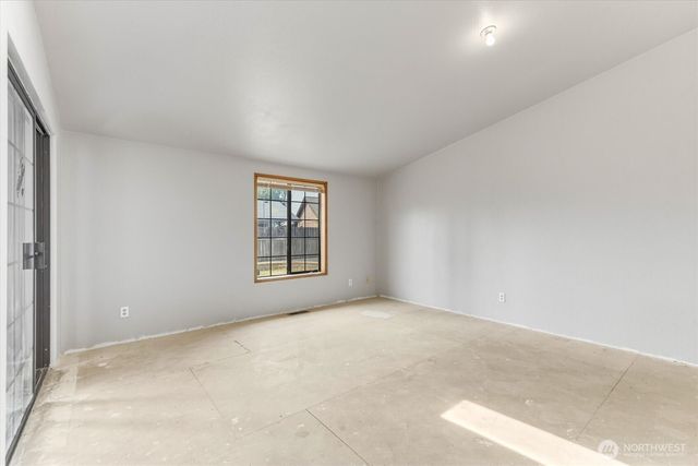 2427 Hickory Avenue, Longview, WA 98632