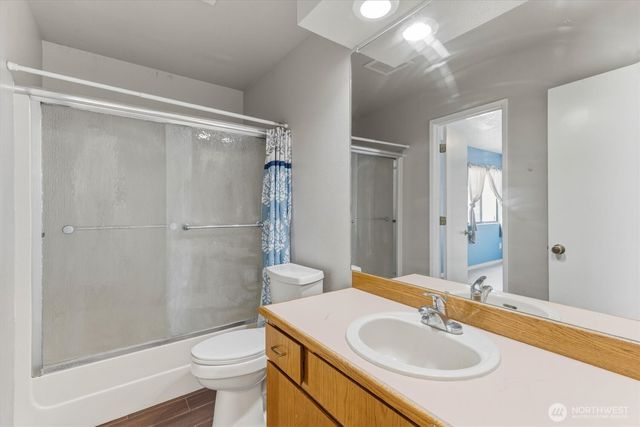 2427 Hickory Avenue, Longview, WA 98632