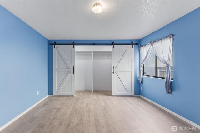 2427 Hickory Avenue, Longview, WA 98632