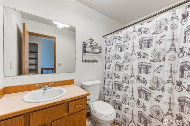 2427 Hickory Avenue, Longview, WA 98632