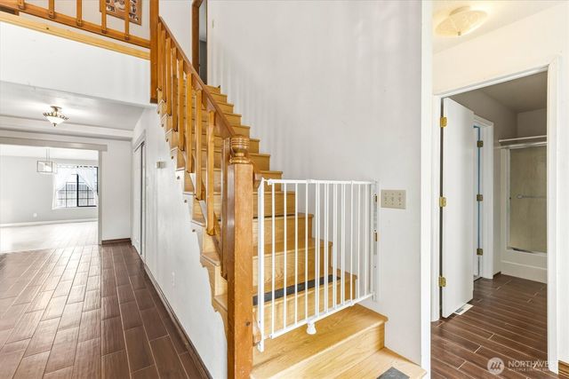 2427 Hickory Avenue, Longview, WA 98632