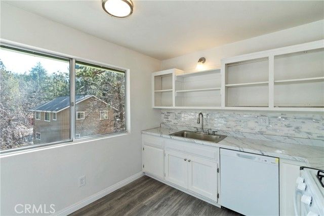 32142 Hunsaker Way, Running Springs, CA 92382