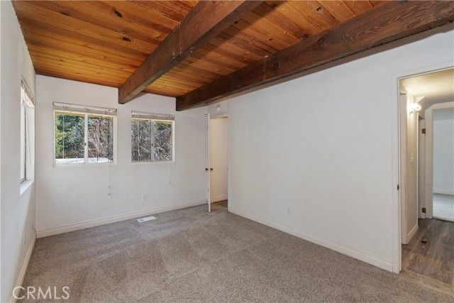 32142 Hunsaker Way, Running Springs, CA 92382