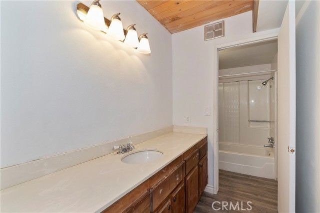 32142 Hunsaker Way, Running Springs, CA 92382