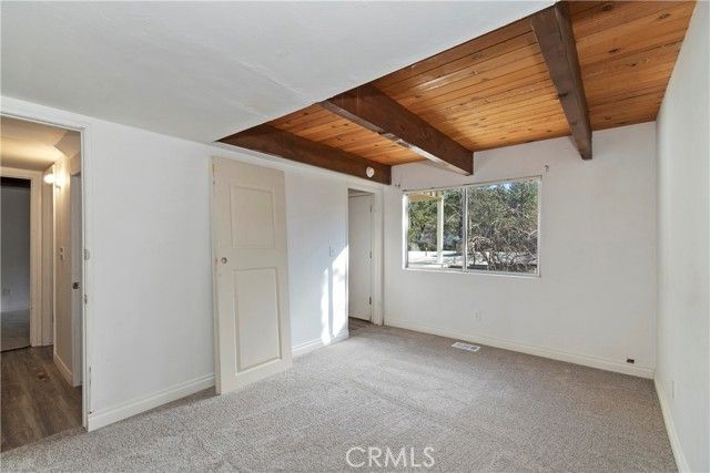 32142 Hunsaker Way, Running Springs, CA 92382