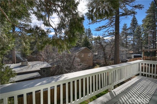 32142 Hunsaker Way, Running Springs, CA 92382