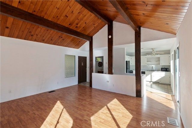 32142 Hunsaker Way, Running Springs, CA 92382