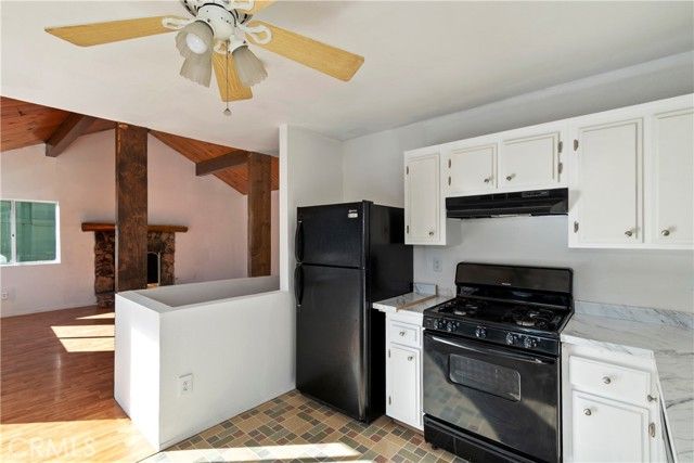 32142 Hunsaker Way, Running Springs, CA 92382