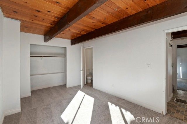 32142 Hunsaker Way, Running Springs, CA 92382