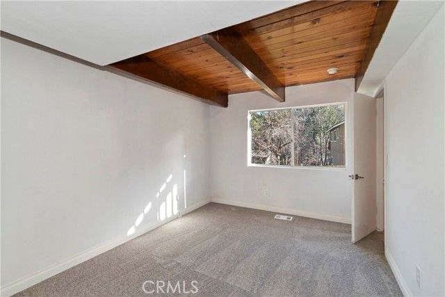 32142 Hunsaker Way, Running Springs, CA 92382