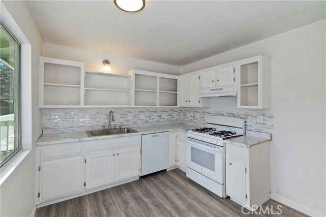 32142 Hunsaker Way, Running Springs, CA 92382