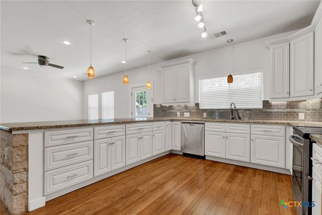 3330 Charleston Lane, Cibolo, TX 78108