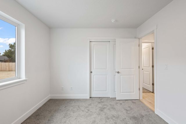 4136 SW Pumice Avenue 74, Redmond, OR 97756