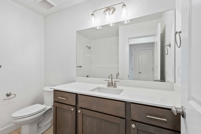 4136 SW Pumice Avenue 74, Redmond, OR 97756