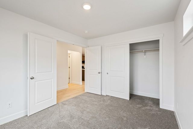 4136 SW Pumice Avenue 74, Redmond, OR 97756