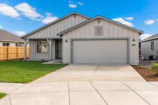 4136 SW Pumice Avenue 74, Redmond, OR 97756