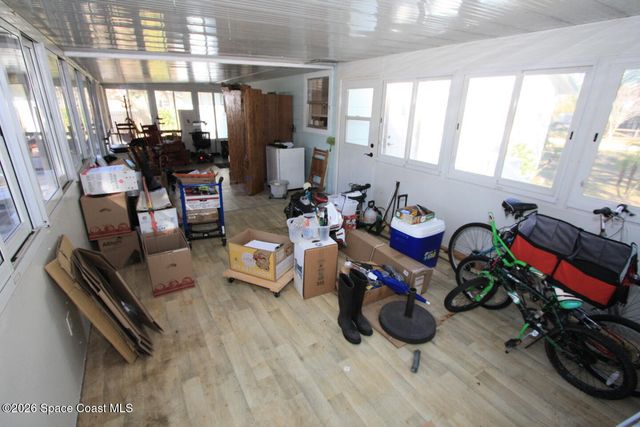 8205 93rd Avenue, Vero Beach, FL 32967